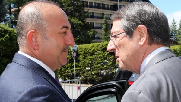 Μυστική συνάντηση Αναστασιάδη με Τσαβούσογλου