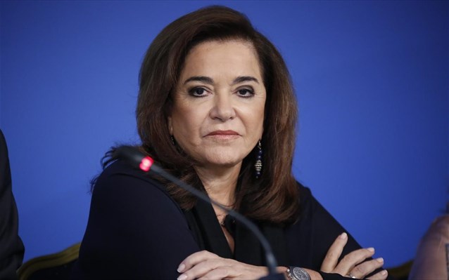 Μπακογιάννη: Η ζωή της κυβέρνησης κρέμεται από μια κλωστή