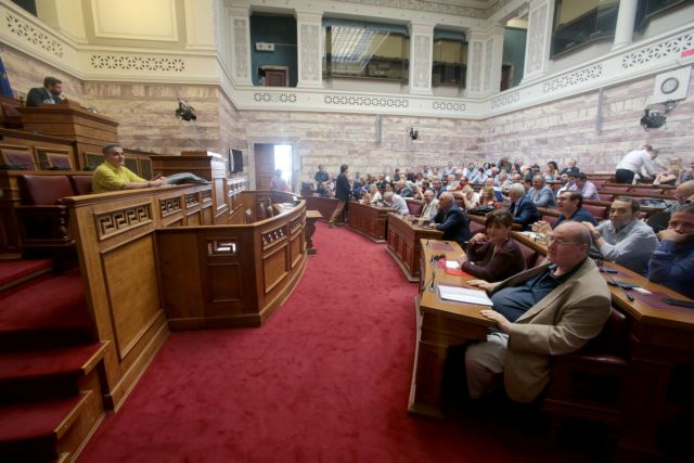Πρόταση ΣΥΡΙΖΑ για ΠτΔ : Αλλεπάλληλες ψηφοφορίες στη Βουλή και μετά εκλογή από το λαό