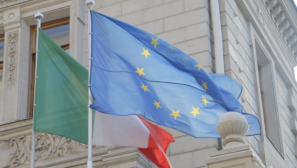 «Όχι» της Κομισιόν στον ιταλικό προϋπολογισμό - Έχει plan B η Ρώμη;