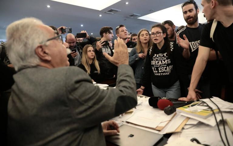 «Οδοστρωτήρας» Γαβρόγλου σαρώνει καθημερινά τα Πανεπιστήμια