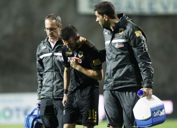 ΑΕΚ: Με ασθενοφόρο στο Ιατρικό ο Γιαννιώτας