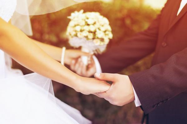 Αναπληρωτής καθηγητής με 4 ταυτότητες ο δίγαμος γιατρός της Χαλκίδας