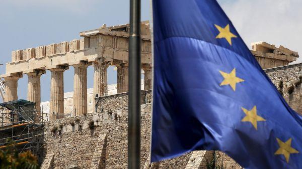 Handelsblatt: Φοβούνται νέα τραπεζική κρίση σε Ελλάδα και Ιταλία