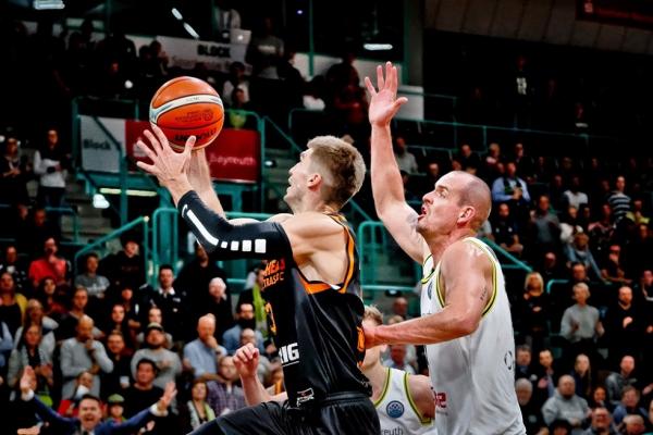 Εντυπωσιακός ο Προμηθέας