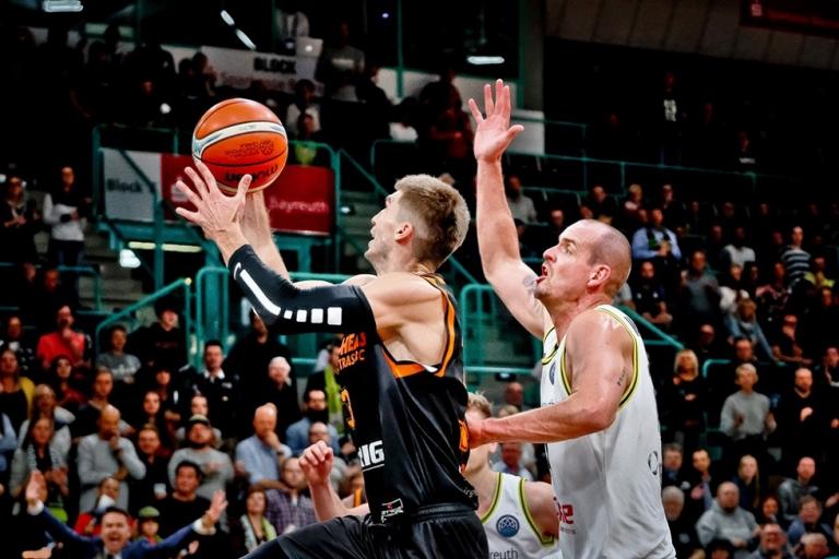 Εντυπωσιακός ο Προμηθέας