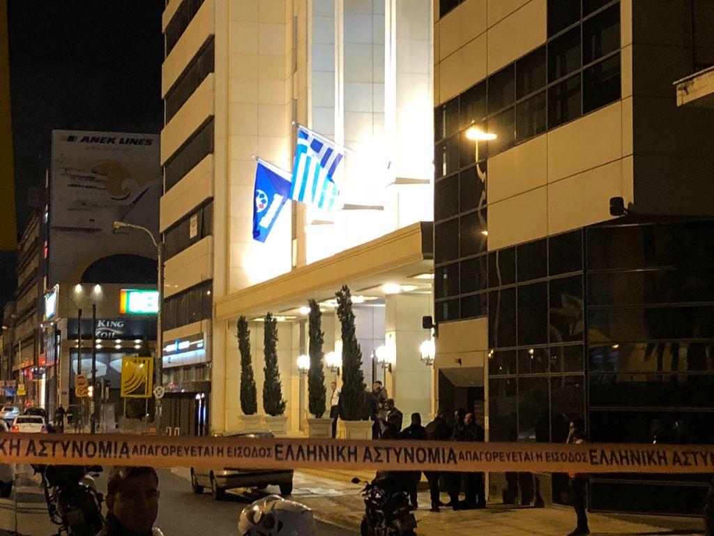 Μαφιόζικη επίθεση στον Πειραιά – Σε κρίσιμη κατάσταση το θύμα