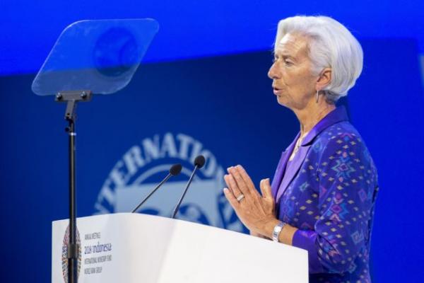 Λαγκάρντ: Δυο μεγάλες κατηγορίες κινδύνων απειλούν την παγκόσμια οικονομία