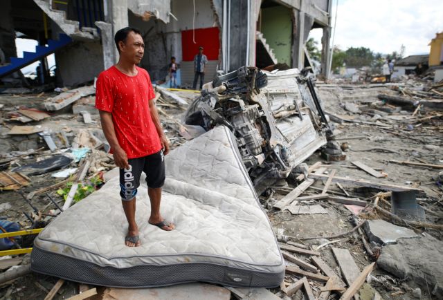 Ινδονησία: 2.000 νεκροί και 5.000 αγνοούμενοι από το σεισμό της 28ης Σεπτεμβρίου