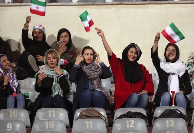 Ιράν: Πρώτη φορά γυναίκες στην εξέδρα, μετά το 1979