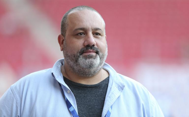 Καραπαπάς: «Κάτω τα χέρια από τον Μαρτίνς»