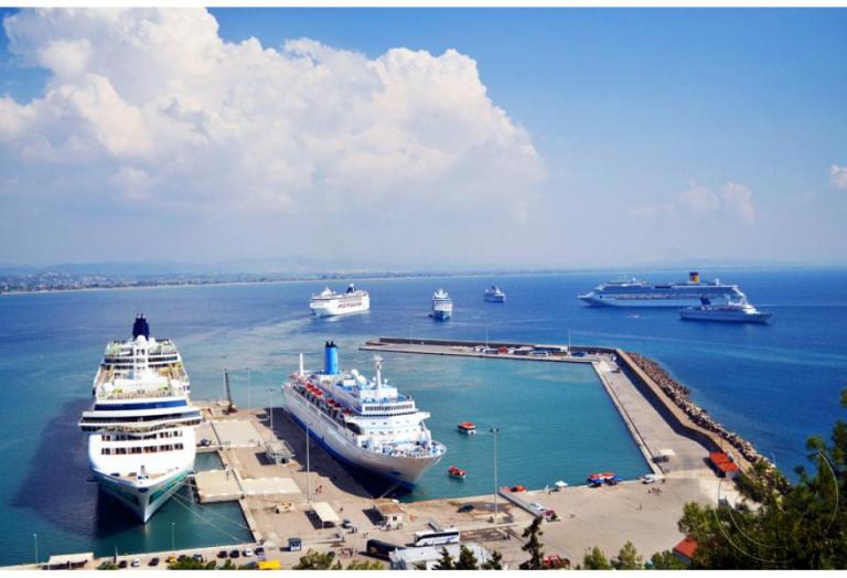 Σεισμός: Ζημιές στο Λιμάνι στο Κατάκολο