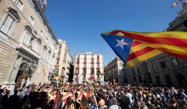 Απορρίπτει τελεσίγραφο των Καταλανών η Μαδρίτη