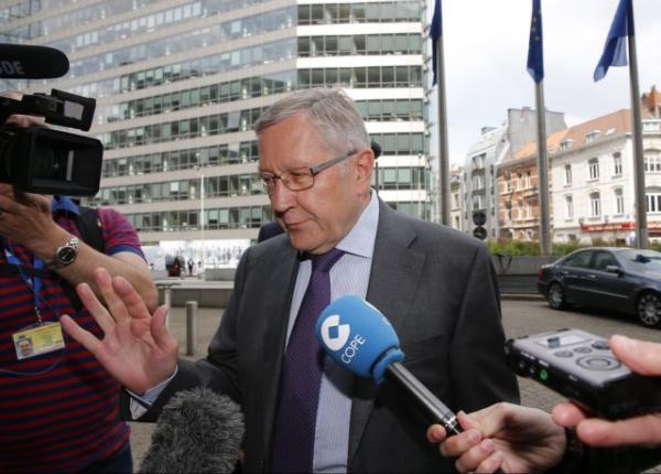 Editorial Ta Nea: Shackles