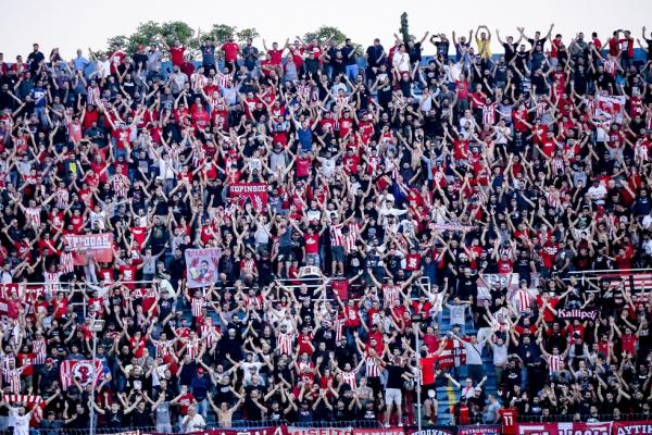 Με κόσμο στο «Γεντί Κουλέ» ο Ολυμπιακός