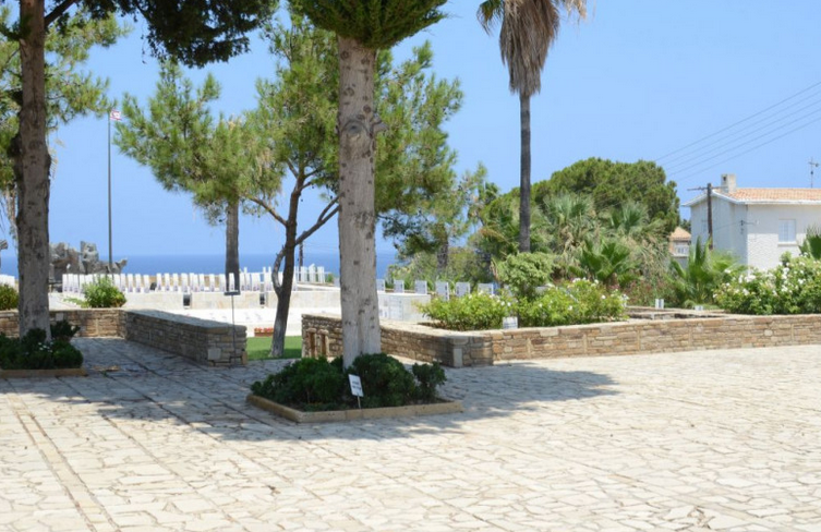 Ομαδικός τάφος ελληνοκυπρίων αγνοουμένων στην Κερύνεια