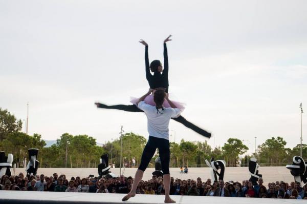 «Λίμνη των Κύκνων» χόρεψε η ΕΛΣ για την Παγκόσμια Ημέρα Μπαλέτου