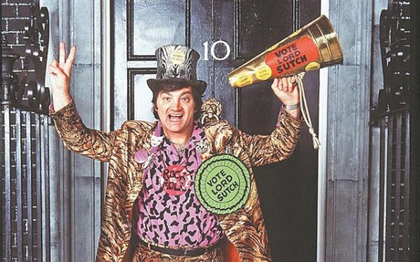 Νιχίρ Ντασάντι: Στο όνομα της δημοκρατίας