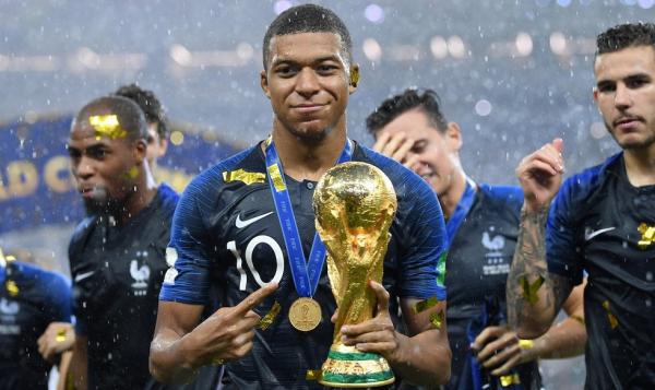 Κιλιάν Εμπαπέ: Το αναγκαίο πρότυπο