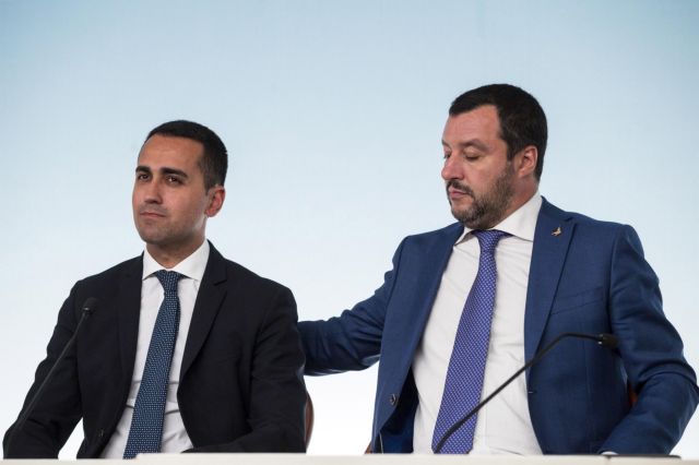 Ντι Μάιο – Σαλβίνι: Καμία ιταλική τράπεζα δεν θα βρεθεί σε δυσκολία