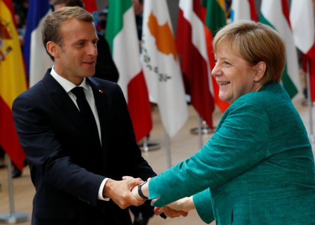 Χαιρετίζει την απόφαση πολιτικής απόσυρσης της Μέρκελ o Μακρόν
