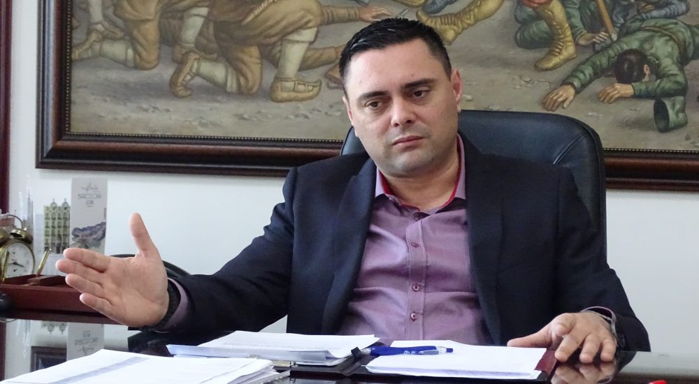 Το VMRO-DPMNE διέγραψε και τον αντιπρόεδρό του Μίτκο Γιάντσεφ