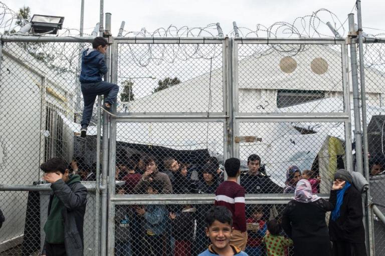 Προσφυγικό: Έλεγχοι της Επιτροπής Ανταγωνισμού στις εταιρείες κέιτερινγκ