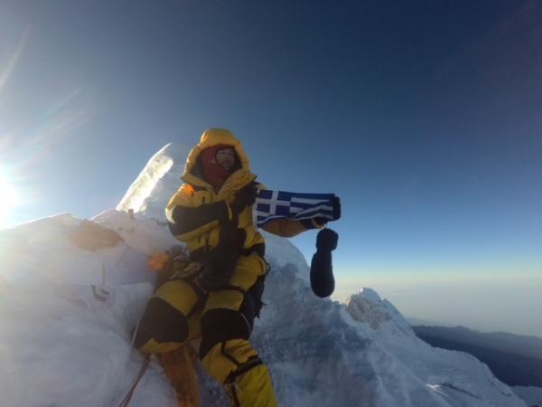 Το όρος Μανασλού στα Ιμαλάια «κατέκτησαν» δύο έλληνες ορειβάτες