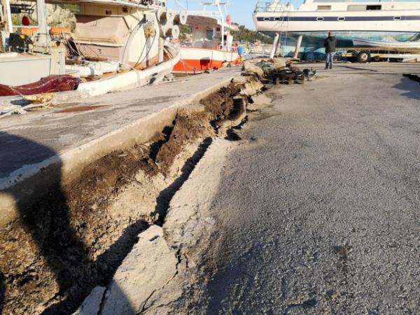 «Χορός» μετασεισμών στη Ζάκυνθο μετά τα 6,4 Ρίχτερ – Σε εξέλιξη η καταγραφή των ζημιών