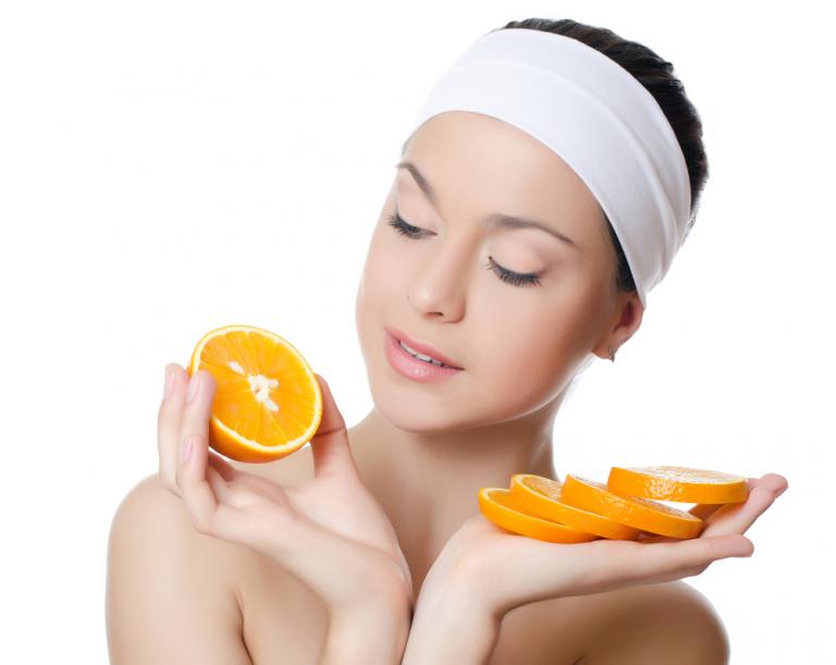 Φτιάξτε μάσκα προσώπου με πορτοκάλι