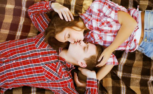 Οκτώ μέρη να βγεις πρώτο ραντεβού το φθινόπωρο