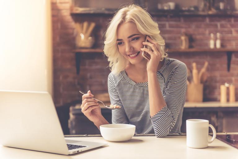 Κάνετε κι εσείς αυτό το κοινό λάθος όταν τρώτε;