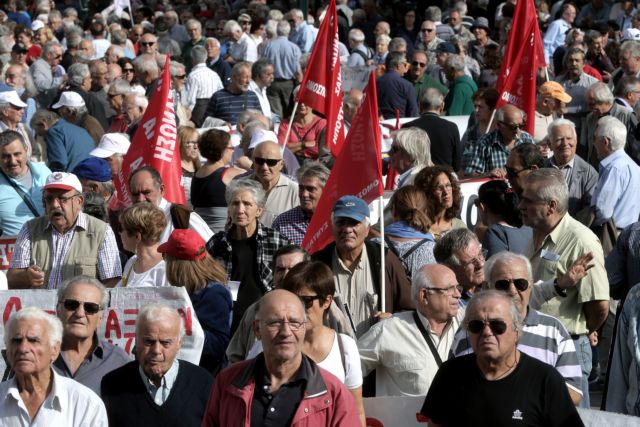 «Εφιάλτης» για την κυβέρνηση – Οι συνταξιούχοι διεκδικούν αναδρομικά και δώρα