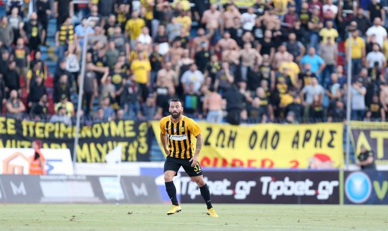 Ο Σιώπης έφτιαξε t-shirt με… πίτμπουλ και «φορτσάρει» για το ντέρμπι