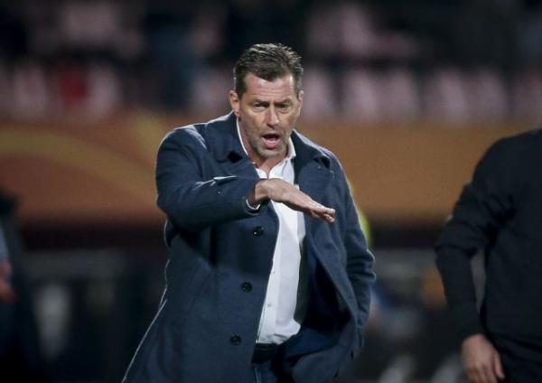 Εθνική: Δεν παραιτείται ο Σκίμπε που θυμήθηκε τις απουσίες