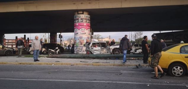 Τροχαίο στον Κηφισό : Νταλίκα συγκρούστηκε με ΙΧ, έξι τραυματίες