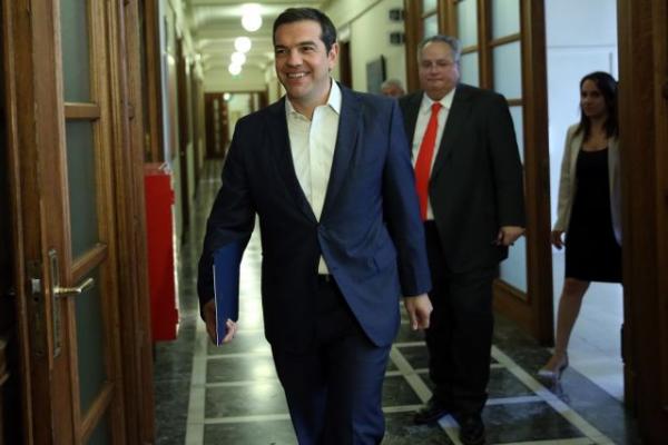 Ορκίζεται ο Τσίπρας νέος ΥΠΕΞ – Τετ α τετ με τον Κοτζιά