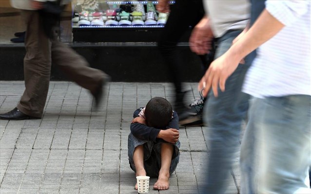 ΟΟΣΑ: Δραματική αύξηση της παιδικής φτώχειας στην Ελλάδα