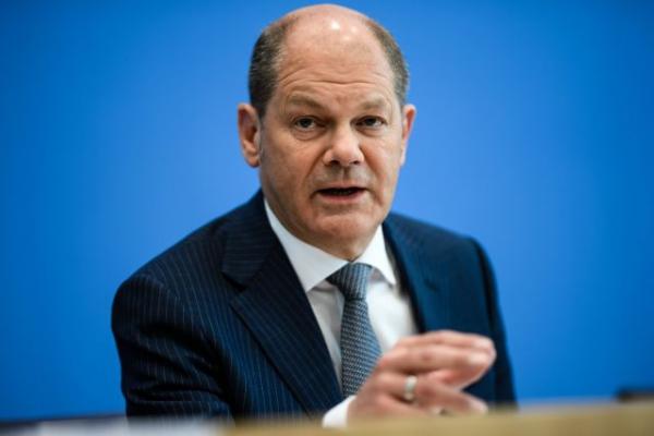 Σολτς : Η Ιταλία πρέπει να αντιμετωπίσει μόνη της το υψηλό χρέος