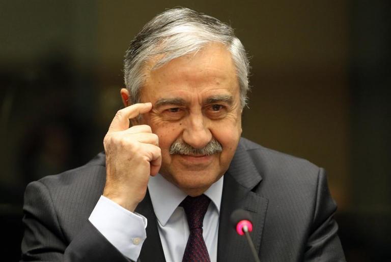 Ακιντζί σε Τουρκία: Λύση ομοσπονδίας ή παραιτούμαι