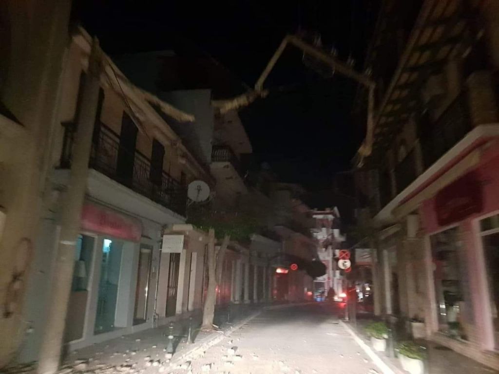 «Τέτοιο σεισμό δεν έχουμε ξανανιώσει» λένε ανάστατοι οι κάτοικοι της Ζακύνθου