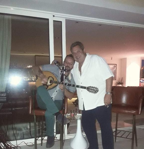 Οργή στο Twitter για το γλέντι Καμμένου