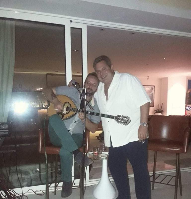 Οργή στο Twitter για το γλέντι Καμμένου