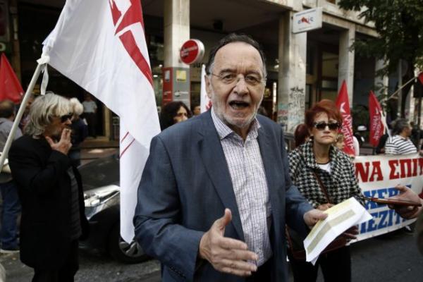 Λαφαζάνης: Η κυβέρνηση συναποτελείται από ψεύτες και πολιτικούς απατεώνες