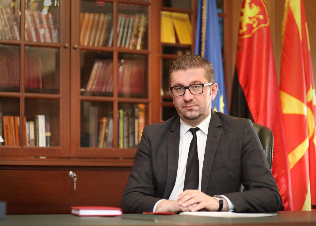 Το VMRO κατηγορεί τον Ζάεφ για εκβιασμούς βουλευτών