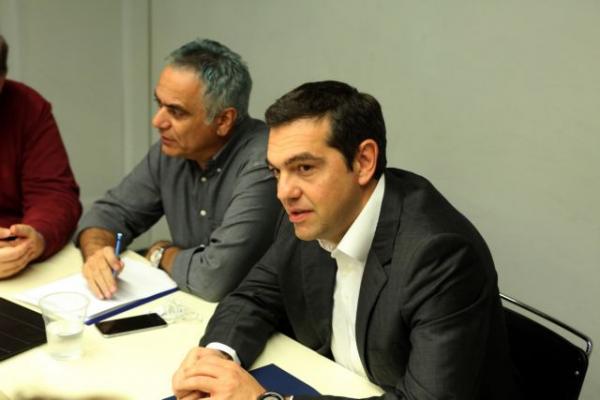 Ευρύτερες συναινέσεις για αναθεώρηση του Συντάγματος ζητεί ο Τσίπρας