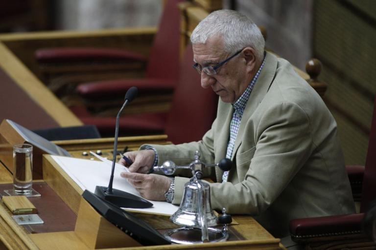 R.I.P. στη λογική και τη Δημοκρατία από τον Νικήτα Κακλαμάνη