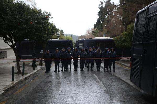 Το Twitter #ΚΛΟΥΒιΑσε με τον Τσίπρα