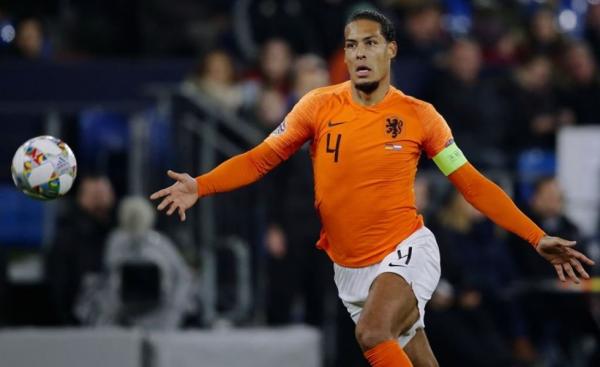 Μεγάλη ανατροπή και πρόκριση της Ολλανδίας