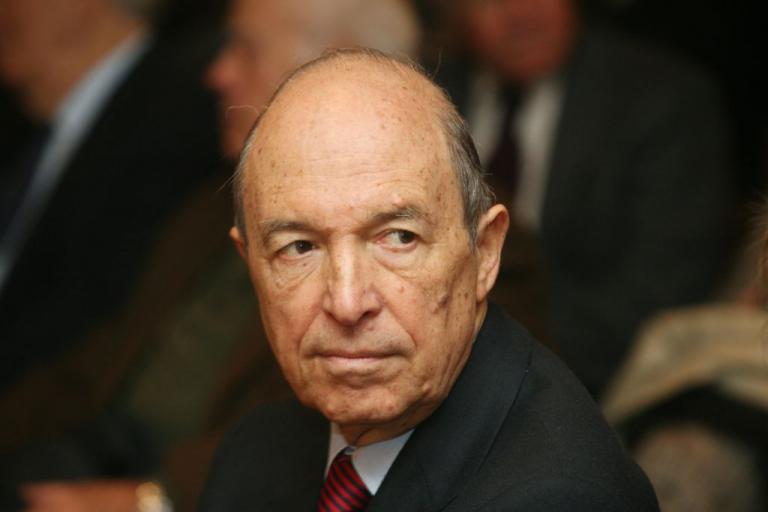 Η διαφθορά, η Δικονομία και οι «κατηγορίες» εναντίον του Κώστα Σημίτη